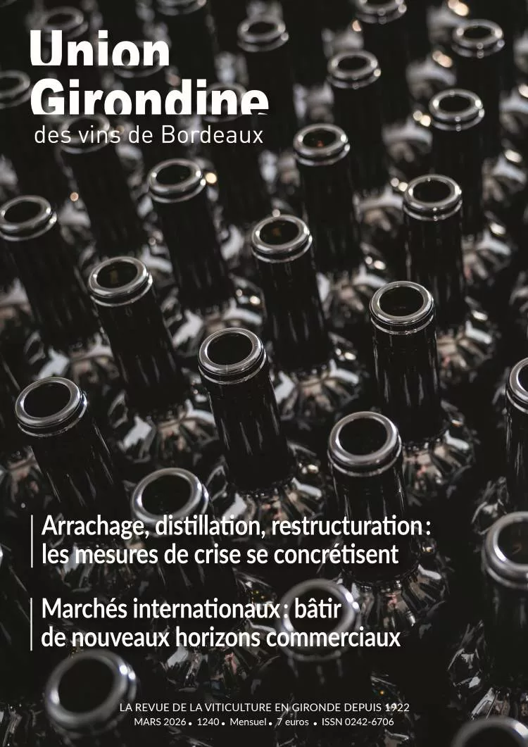 une du magazine union girondine spécialisé dans les vins de bordeaux avec mise en bouteilles